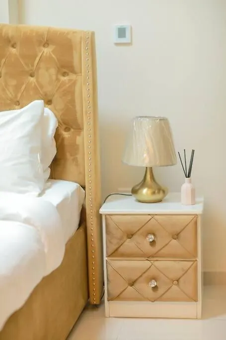 2Br - Luxe Serene Suite By Canal Dubai Apartment
